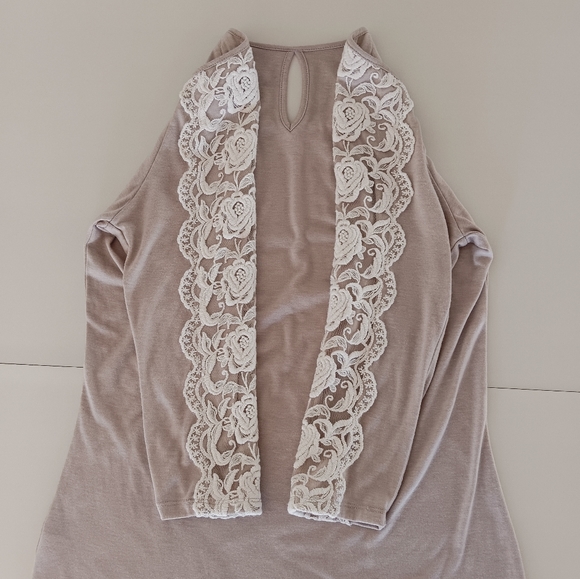 Charming Charlie Lace Rose Embroidered Top Women's Size Small - Picture 9 of 12